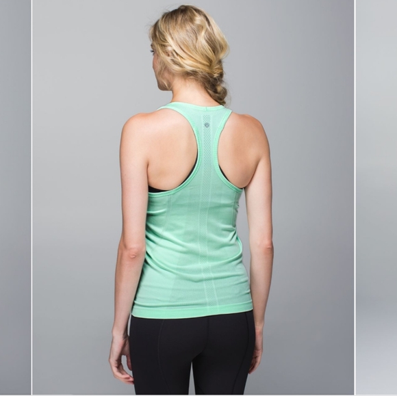 Lululemon Run: Swiftly Tech Racerback Size 2 - Picture 5 of 13